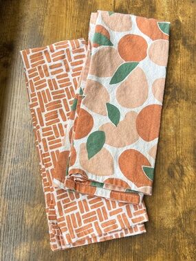 Room Essentials Orange & White Printed Kitchen Towels (Set of 2) 100% cotton